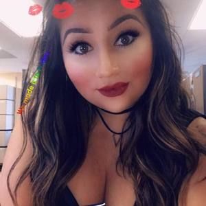 Meet your Posher, Michaela